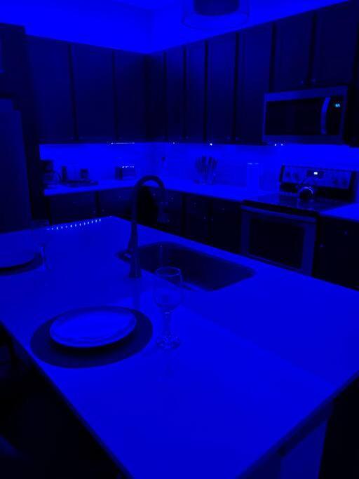 Luxury Apartment Close To Everything W Free Parking 5 휴스턴 외부 사진